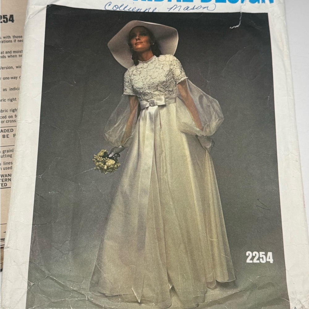 Vintage Vogue #2254 Elegant Wedding Dress Pattern Gown Rare Size 16